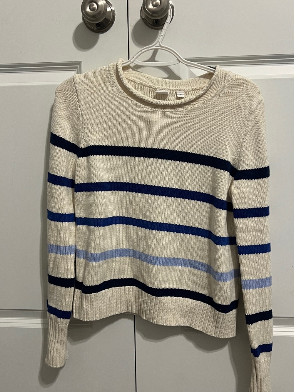 GAP Cream and Blue Striped Women's Rollneck Sweater